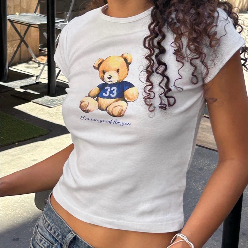 White Cropped Tee with Teddy Bear Print